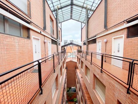 Ático en alquiler con zona comunitaria y piscina en Sarriá, Barcelona - Photo 4