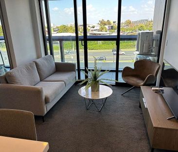Stylish 1BR Apt Manukau, Power Water Carpark incl - Photo 2