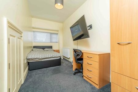 35 Nunthorpe Grove - Photo 4