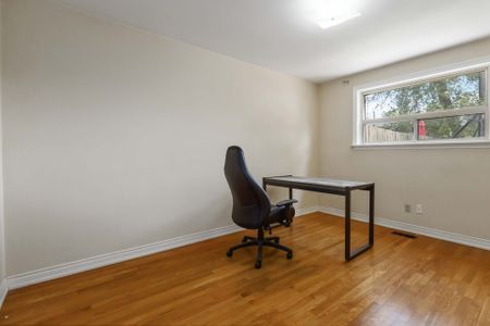 For Lease - 143 Rodda Boulevard, Toronto, Ontario - Photo 5