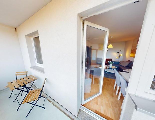 Jetzt kann`s losgehen - Vollmöblierte 2-Raum-Wohnung mit Balkon - Foto 1