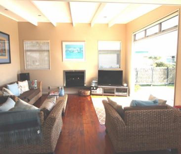 Family Fun on Corokia - Photo 2