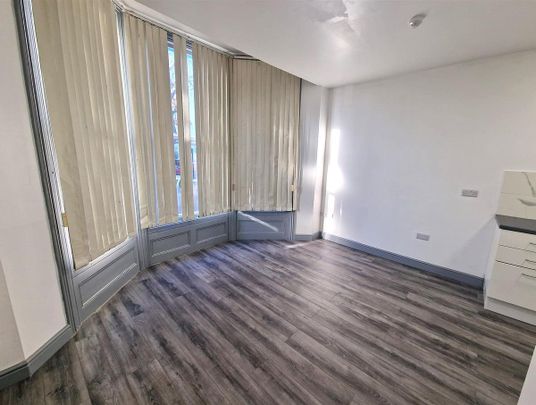 Flat 2, Avenue Road, DN2 - Photo 1