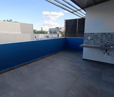 Townhouse de 3 niveles en renta en Privada Natuur, Montebello - HI2... - Photo 2