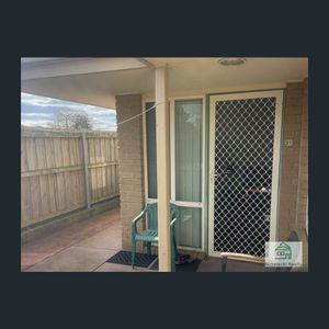 The Heart of Moe - Photo 2