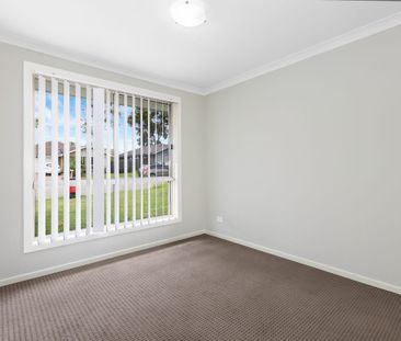 Freshly Painted Three Bedroom Family Home - Photo 5