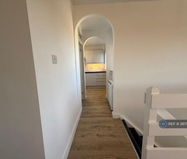 2 bedroom maisonette to rent - Photo 1