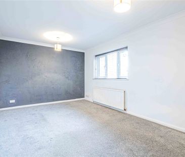 1 bed First Floor Flat for rent - Photo 6