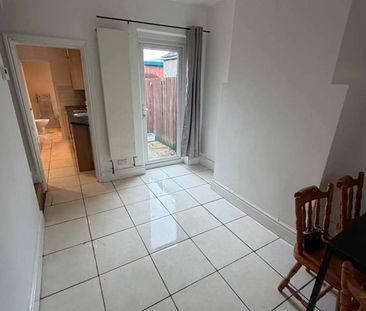 3 Bed Terraced House, Widdrington Road, CV1 - Photo 1