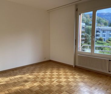Appartement de 2.5 pièces avec balcon dans immeuble calme - Photo 2
