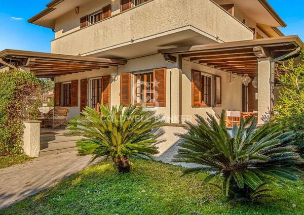 Via Allende, 50, Forte dei Marmi, Tuscany 55042