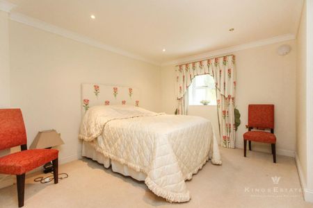 3 bedroom flat to rent - Photo 5