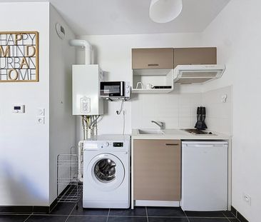 Location Appartement 1 pièce 16m² LA CIOTAT 13600 - Photo 2