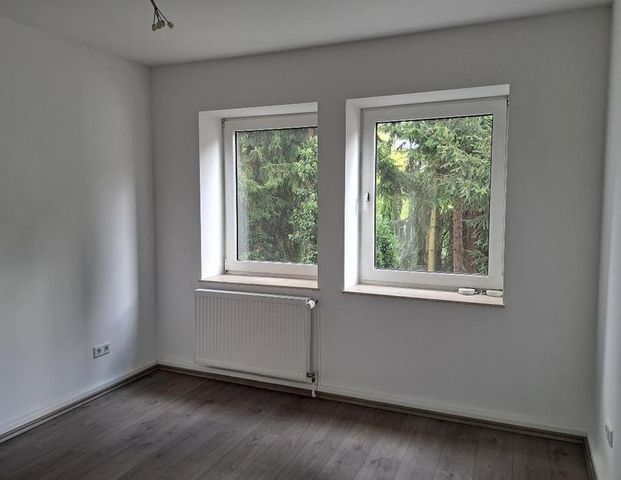 Traumwohnung: Lichtdurchflutete 3-Zimmer-Wohnung mit Balkon & Blick ins Grüne - Foto 1