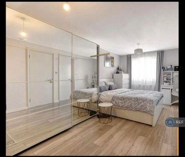 4 bedroom terraced house to rent - Photo 6