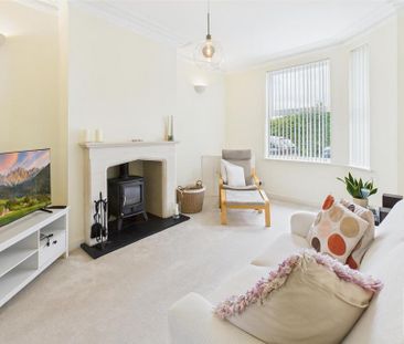 2 bedroom terraced house to rent - Photo 1