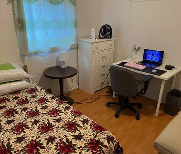 Furnished bedroom for rent in vancouver. - Photo 1