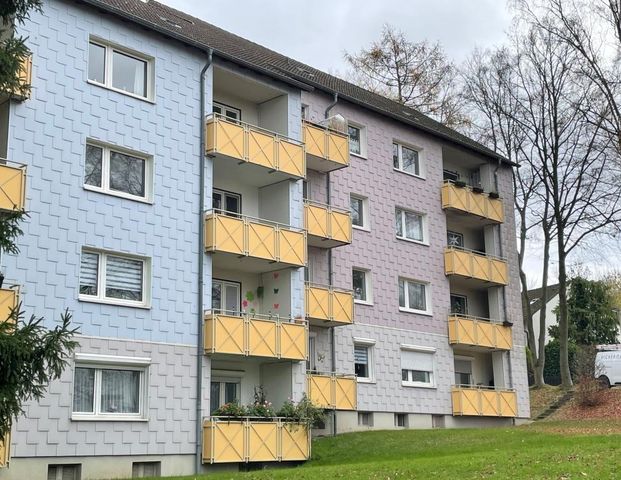 Attraktive 2-Zimmer-Wohnung mit Balkon und toller Aussicht in Menden - Photo 1