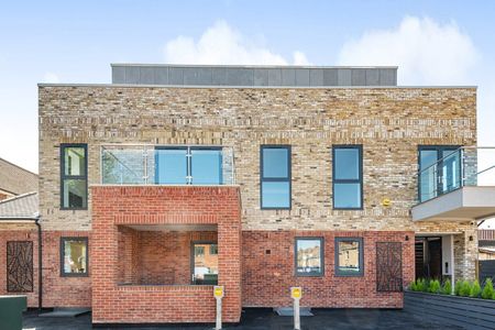 Bellingham Road, London, SE6 - Photo 5