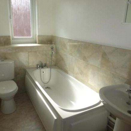 2 bedroom house to rent Lynmouth Drive, Ilkeston, Derbyshire, DE7 - Photo 1