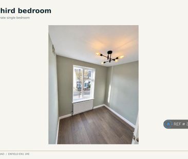3 bedroom end of terrace house to rent - Photo 2