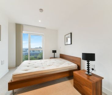 1 Bed Flat, Spinnaker House, SW18 - Photo 4