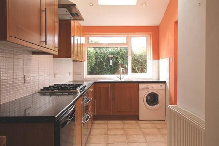 2 bedroom Two Bedroom House to rent - Photo 5