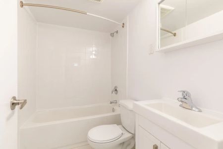 666 Ontario St. — 1 Bedroom - Photo 5