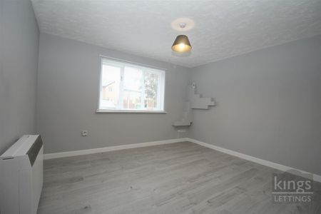 1 Bedroom Flat To Let - Photo 2