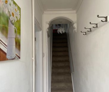 4 bedroom house - Photo 1