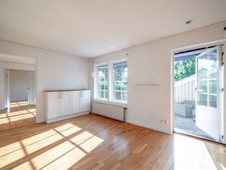 Sundsborgsvägen, Upplands Väsby - Photo 2