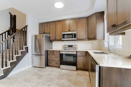 For Lease - 30 Times Square Boulevard Unit# 63, Hamilton, Ontario - Photo 2
