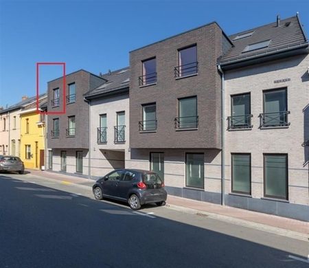 RUIM EN MODERN DUPLEX-APPARTEMENT IN OOSTERZELE - Photo 2