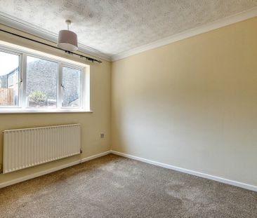 Rare to Find, One Bedroom BUNGALOW for Rent in Bungay - Photo 3
