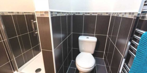 Highfield Road, Salford - Photo 1