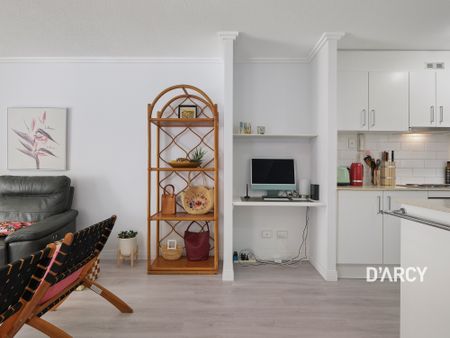 1/7 ASHGROVE AV - Photo 2