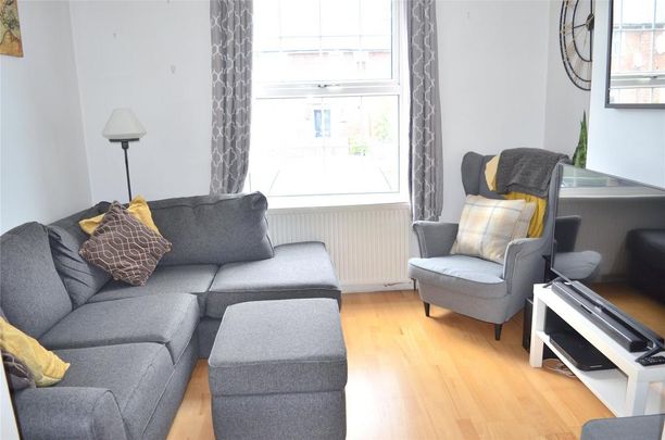 3 bedroom terraced house to rent - Photo 1