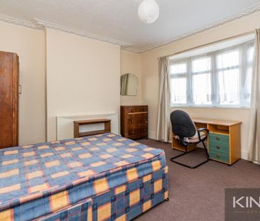 6 bedroom semi-detached house to rent - Photo 6