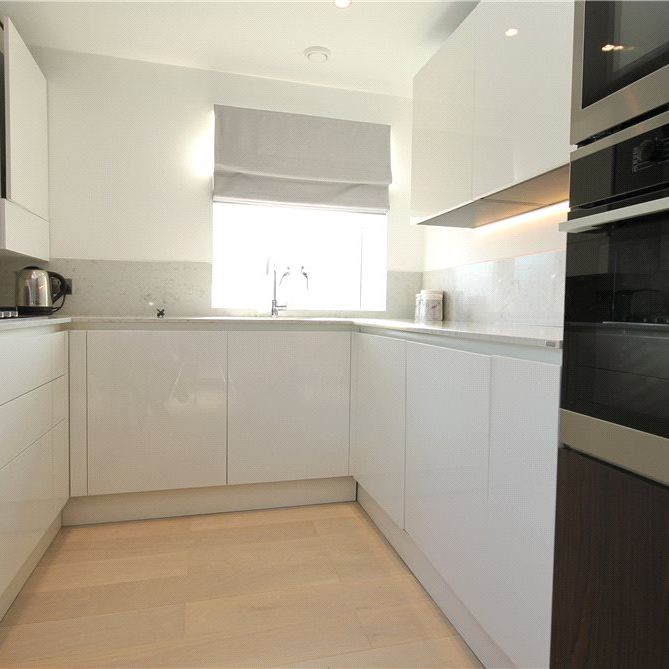Ealing Green, London, W5 5ED - Photo 1