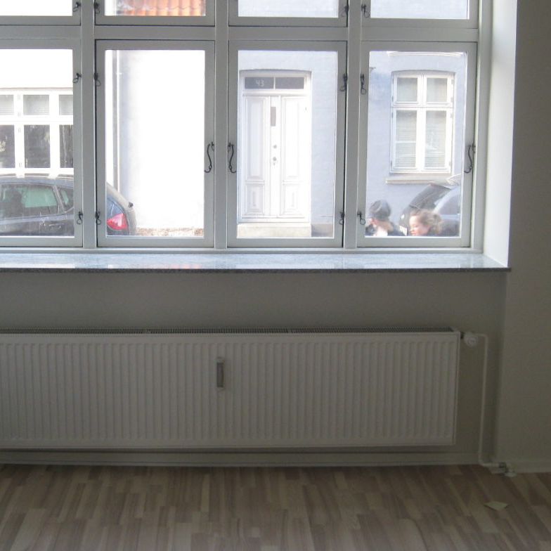 2 værelses – Jens Benzons Gade 52, st. tv. – Odense C - Foto 1