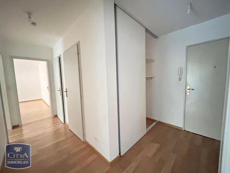 Location Appartement 3 pièces 68m² MULHOUSE 68100 - Photo 3