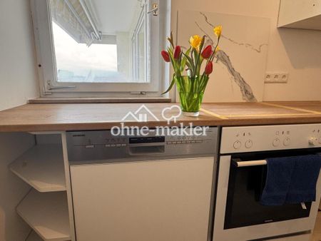 ERSTBEZUG| Tipptopp frisch renovierte 3 1/2 ZWG im Grünen mit Aussicht |TG und Aufzug - Foto 5