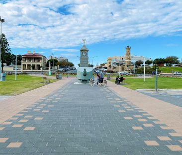 Beachfront Two Storey Townhouse - Photo 5