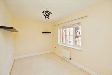 Knox Road, Guildford, Surrey, GU2 9AH - Photo 2