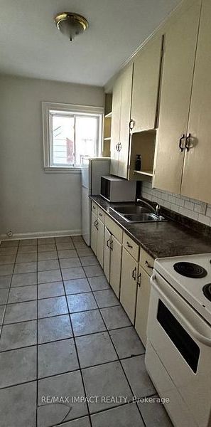 For Lease - 292 William Street Unit# 2, Oshawa, Ontario - Photo 1