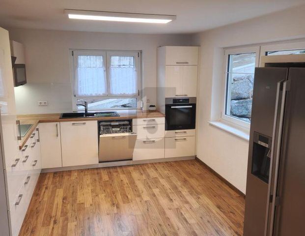 KOMFORT MIT ERSTKLASSIGER PREMIUM-AUSSTATTUNG - Photo 1