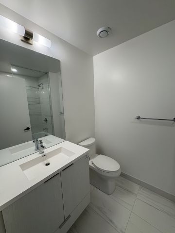 For Lease - 8 Interchange Way Unit# 2205, Vaughan, Ontario - Photo 3