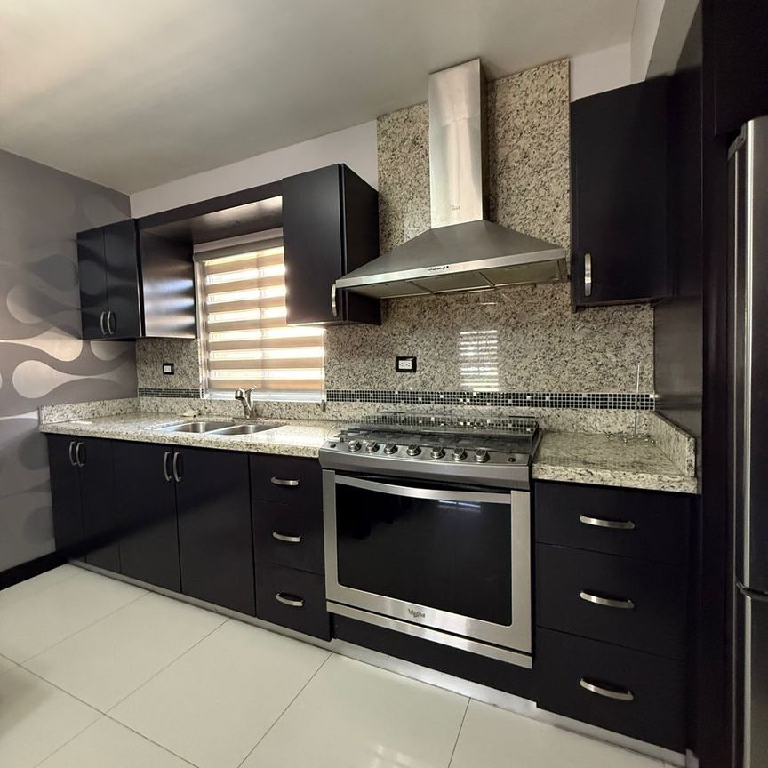 Residencial Segovia, Mexicali, Baja California - Foto 1