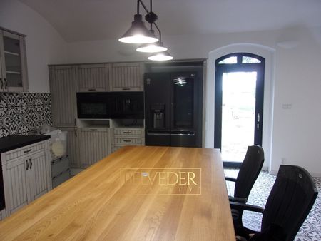 Pronájem bytu 2+1 81 m² - Photo 2