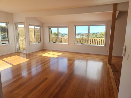 18 Nixon Street, Devonport TAS 7310 - Photo 2